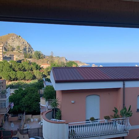 Residence La Fenice Ff Giardini Naxos Eksteriør bilde