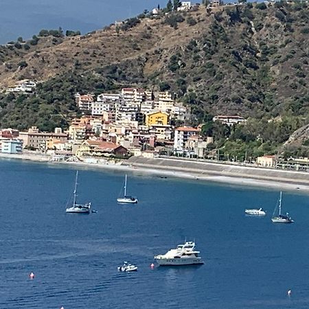 Residence La Fenice Ff Giardini Naxos Eksteriør bilde