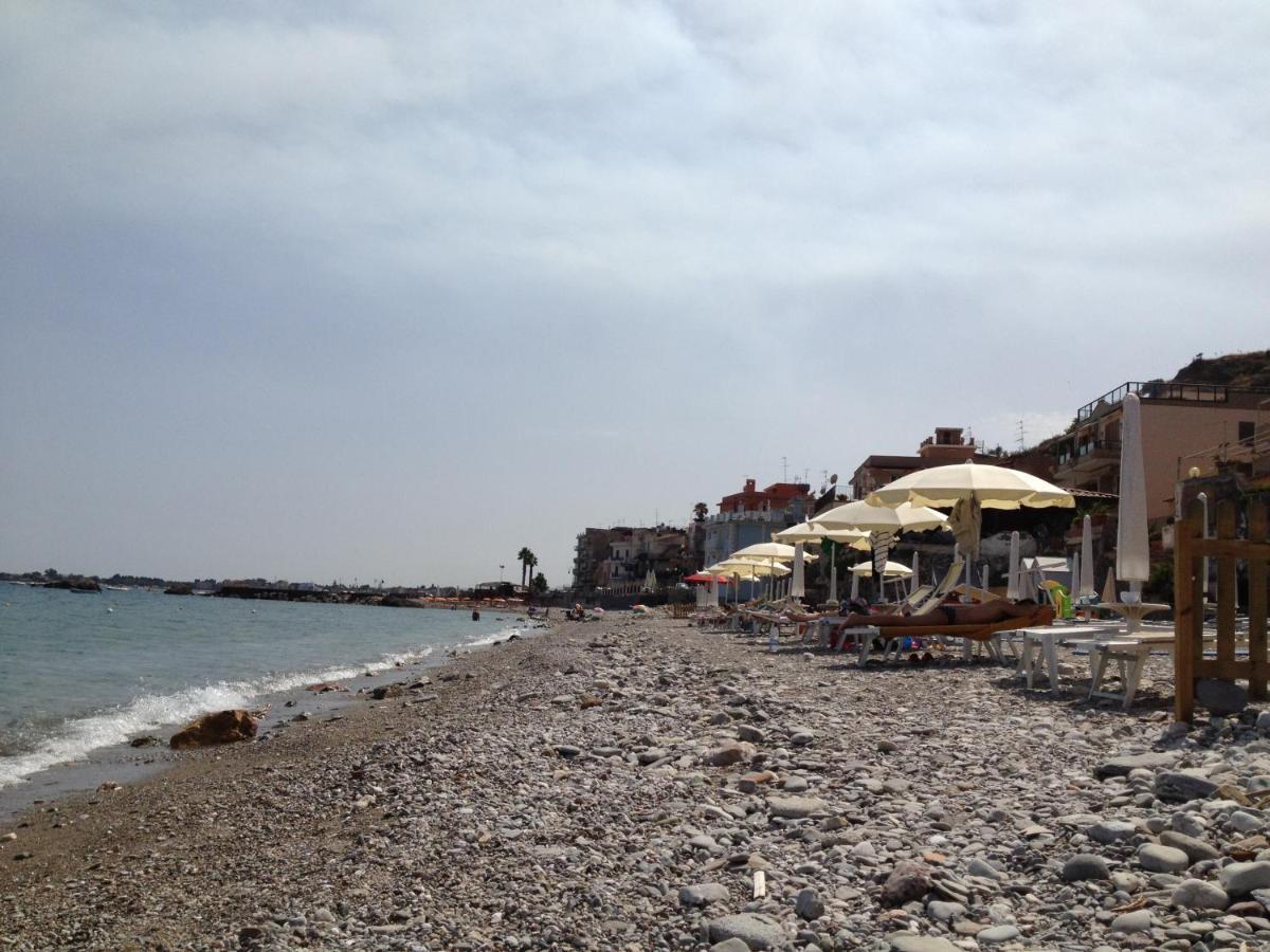 Residence La Fenice Ff Giardini Naxos Eksteriør bilde