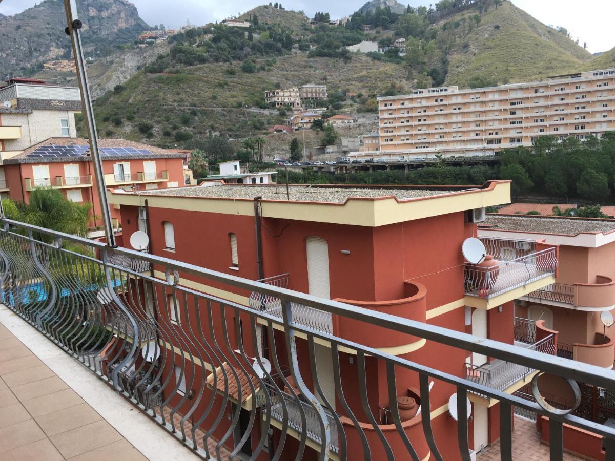 Residence La Fenice Ff Giardini Naxos Eksteriør bilde