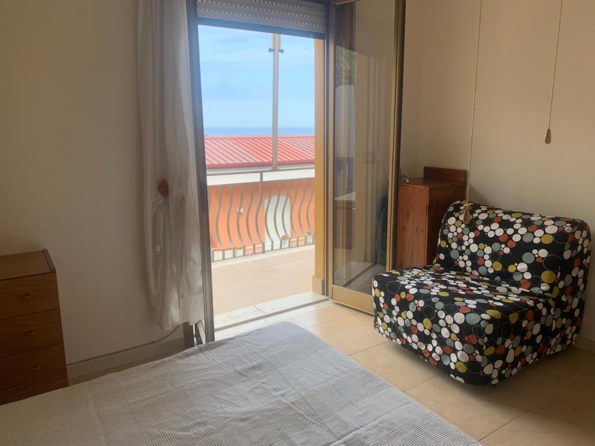 Residence La Fenice Ff Giardini Naxos Eksteriør bilde