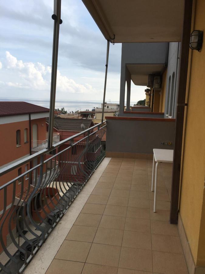 Residence La Fenice Ff Giardini Naxos Eksteriør bilde